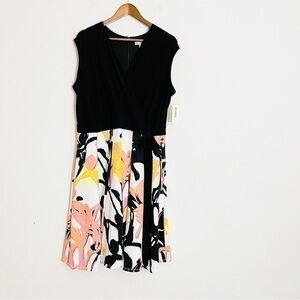 NWT Established 1962 Sleeveless Floral Print Casual Dress Size 16 black/pink